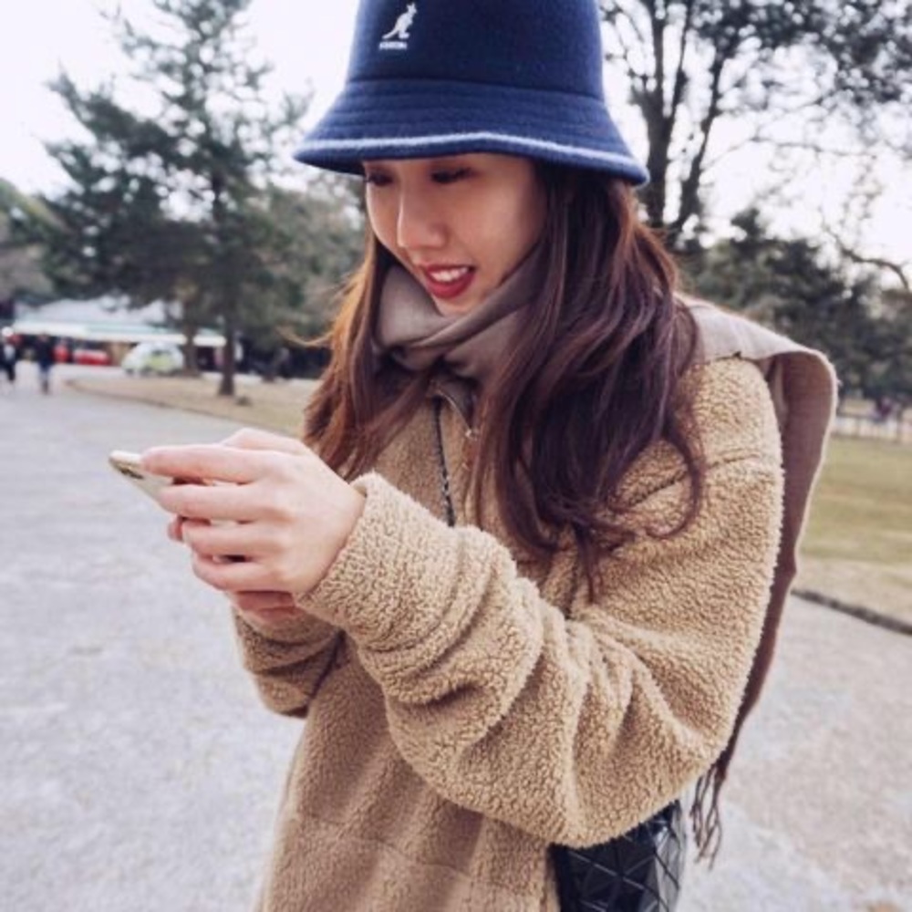 Meet your Posher, Fangyu